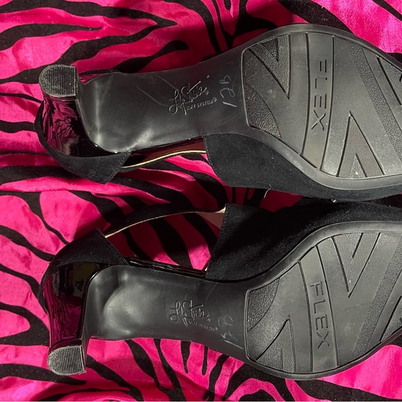 Quipid Cheetah Print Heels Size 9 - Picture 2 of 2